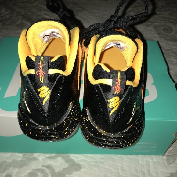 Nike Jordan CP3 Dragons,Size-5.5Y(Adult 7)🌟 - Picture 2 of 8